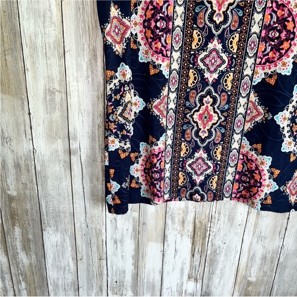 JM Collection Paisley Print Stitch Tee - Picture 4 of 5